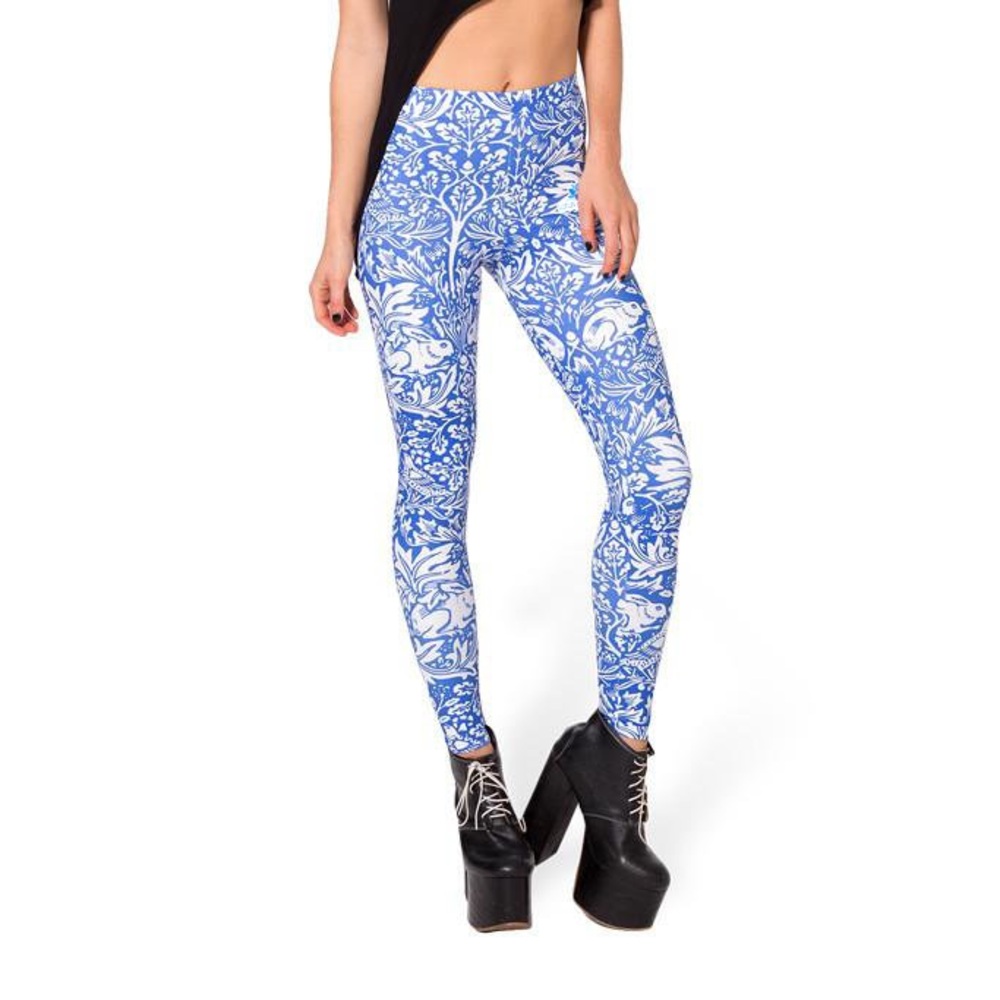 Blackmilk Clothing William Morris Br’er Rabbit Leggings Size M